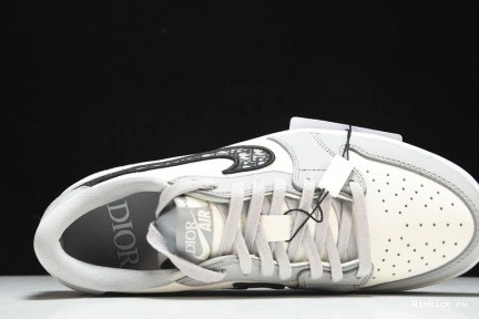 X LOW DR AIR 1 JORDAN 0915